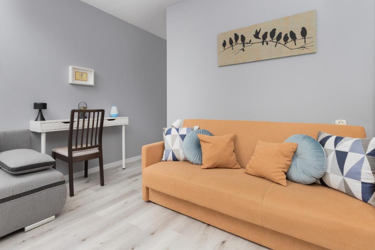 Family Apartment With Balcony In Gdynia By Noclegi Renters Bagian luar foto
